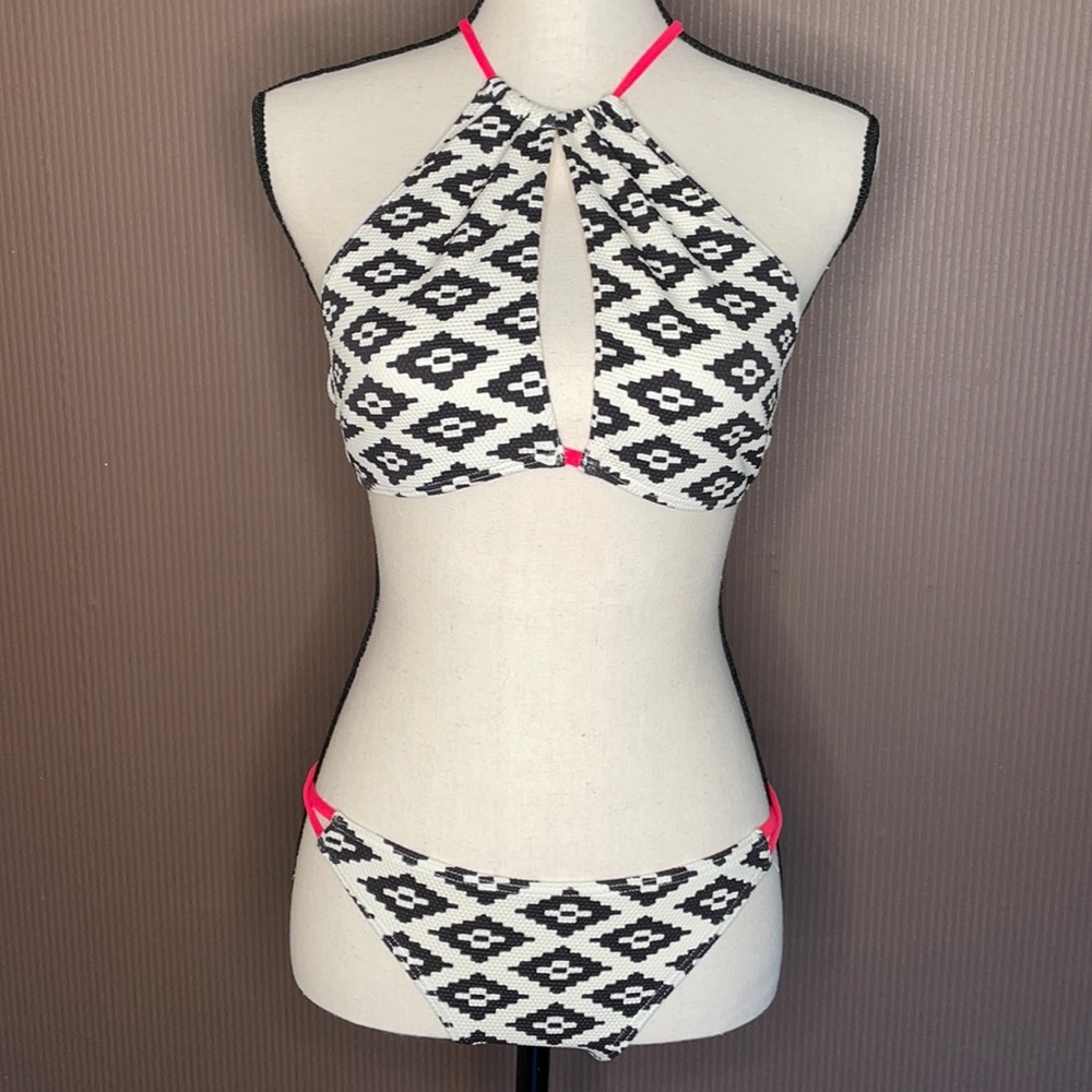 Minkpink bikini black white pink top s bottoms m